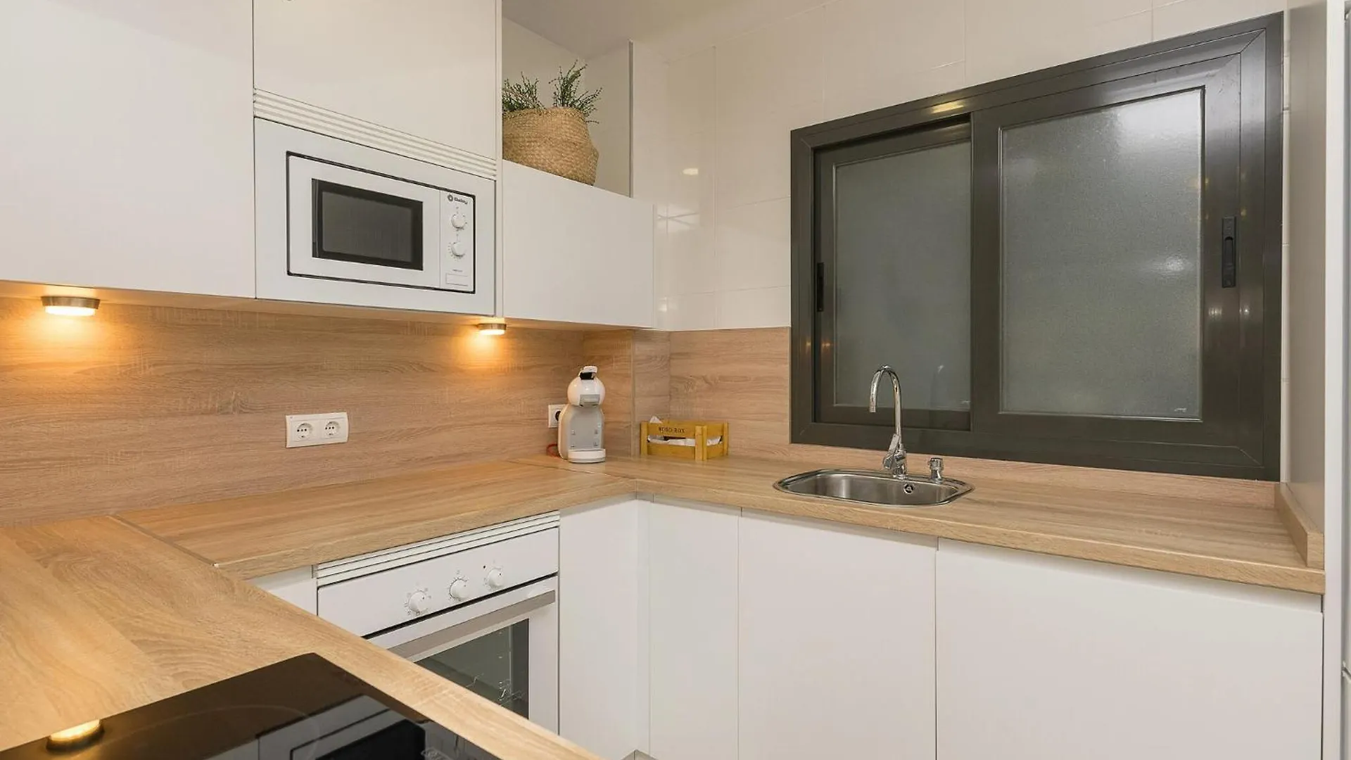 La Yerbabuena - Apartment In Barbate Free Wifi 0*,
